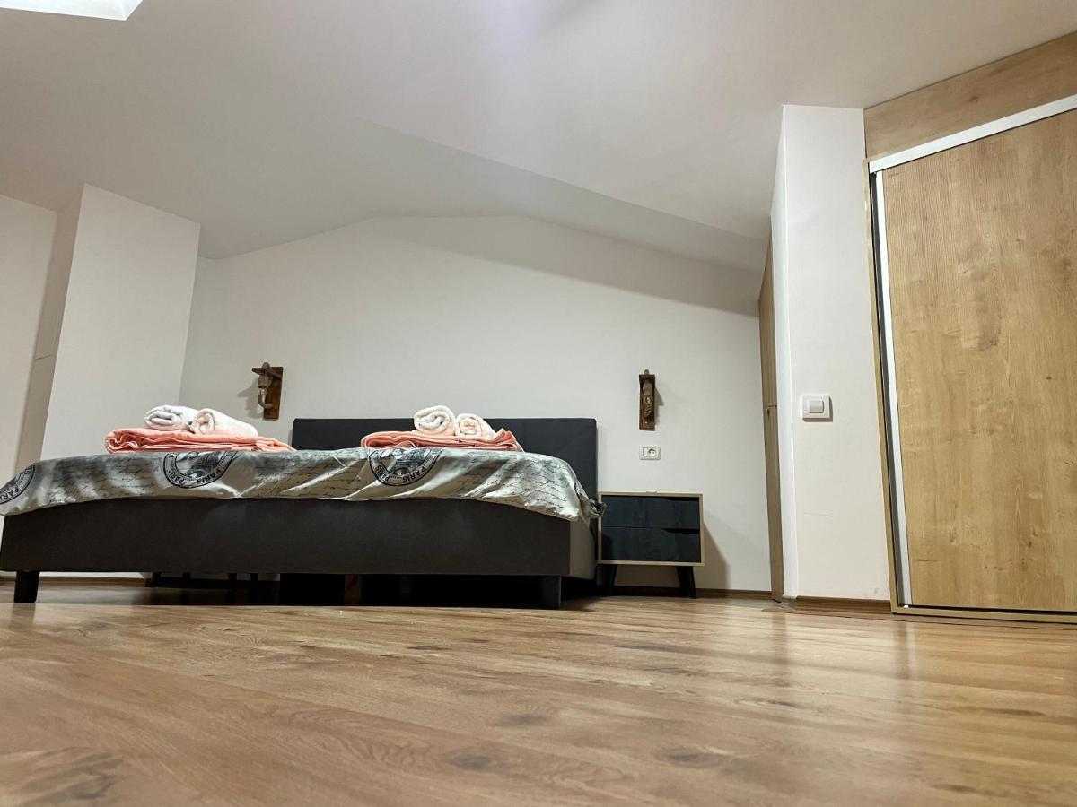 Gallery City Center Apartment Skopje Zewnętrze zdjęcie