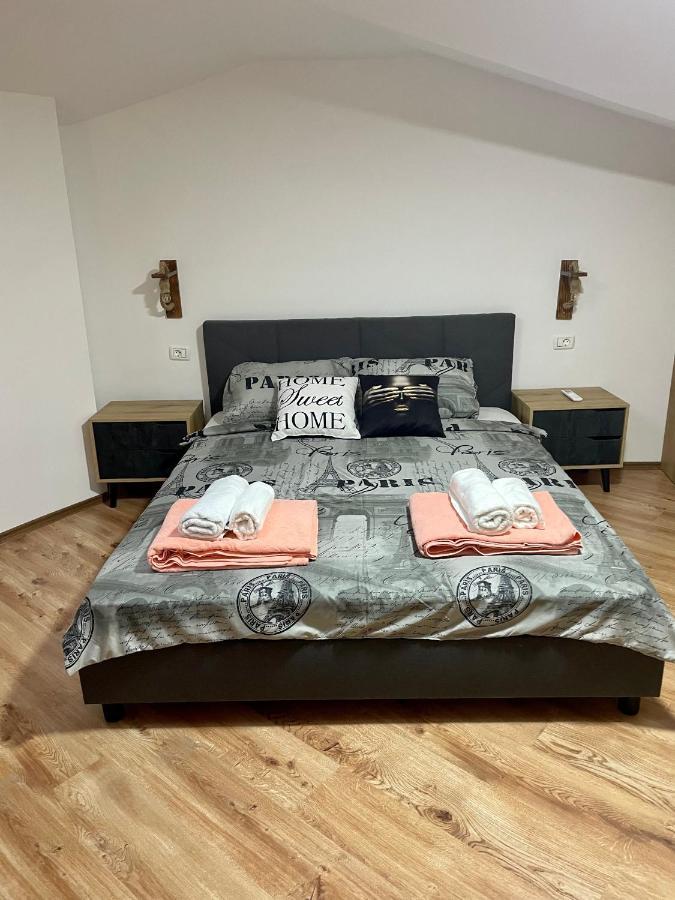 Gallery City Center Apartment Skopje Zewnętrze zdjęcie
