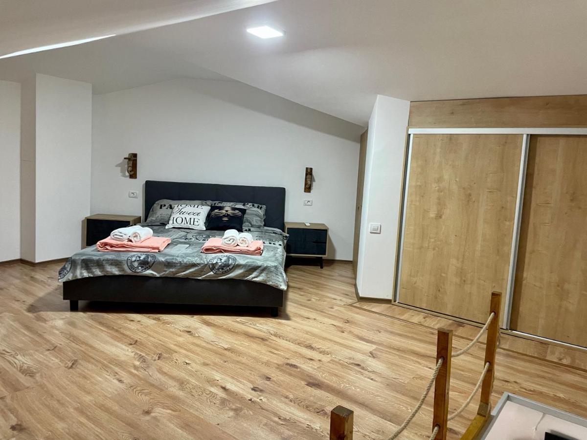 Gallery City Center Apartment Skopje Zewnętrze zdjęcie
